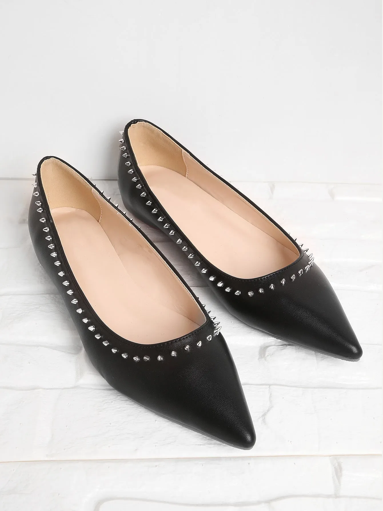 Beatiful Rockstud Detail Pointed Toe PU Flats