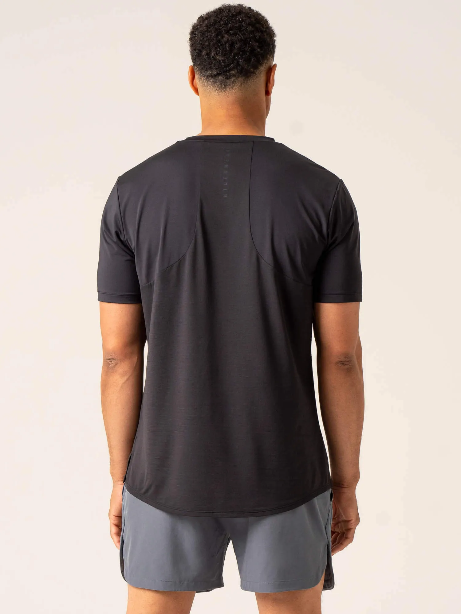 Dynamic T-Shirt - Black