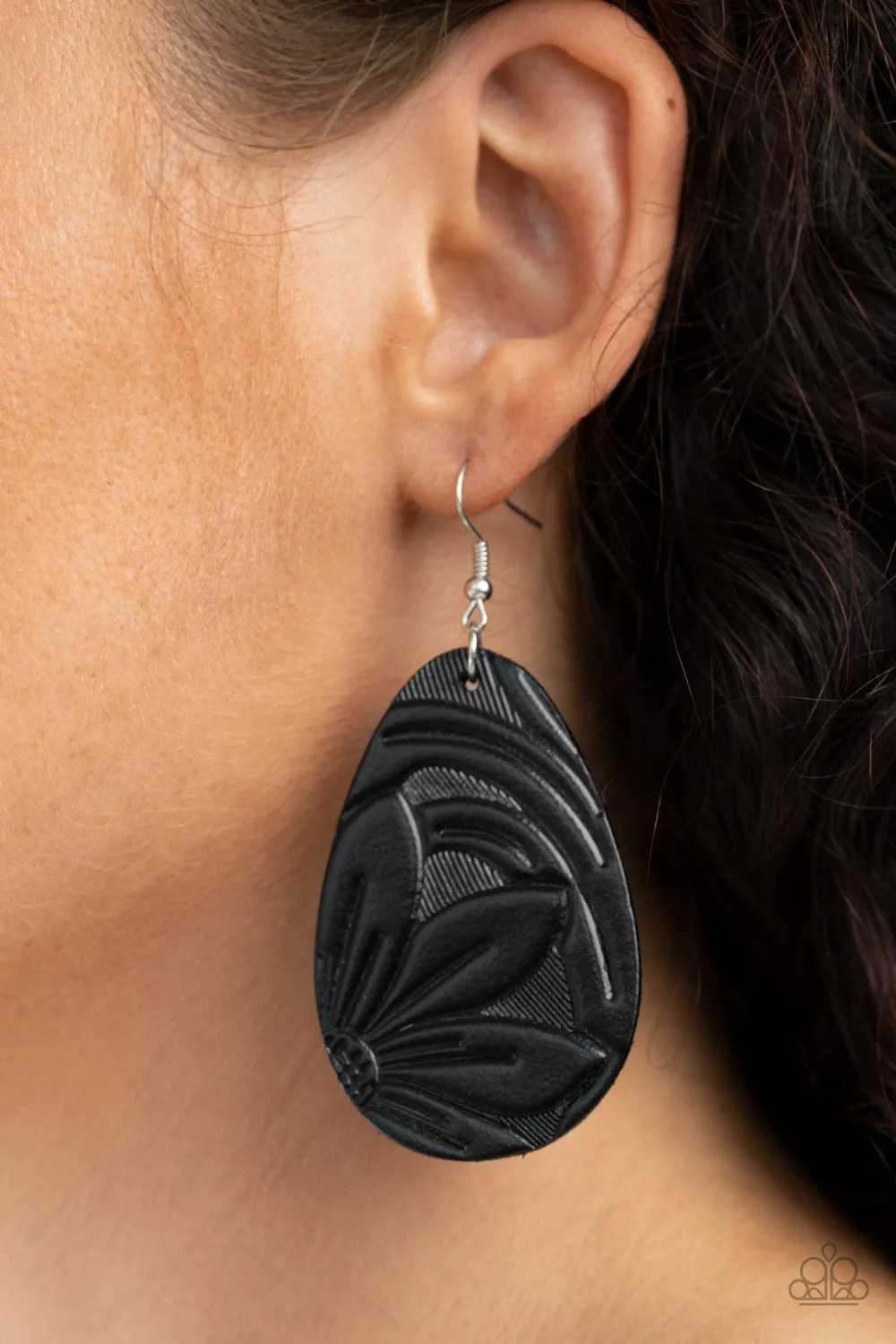 Garden Therapy Black-Earrings