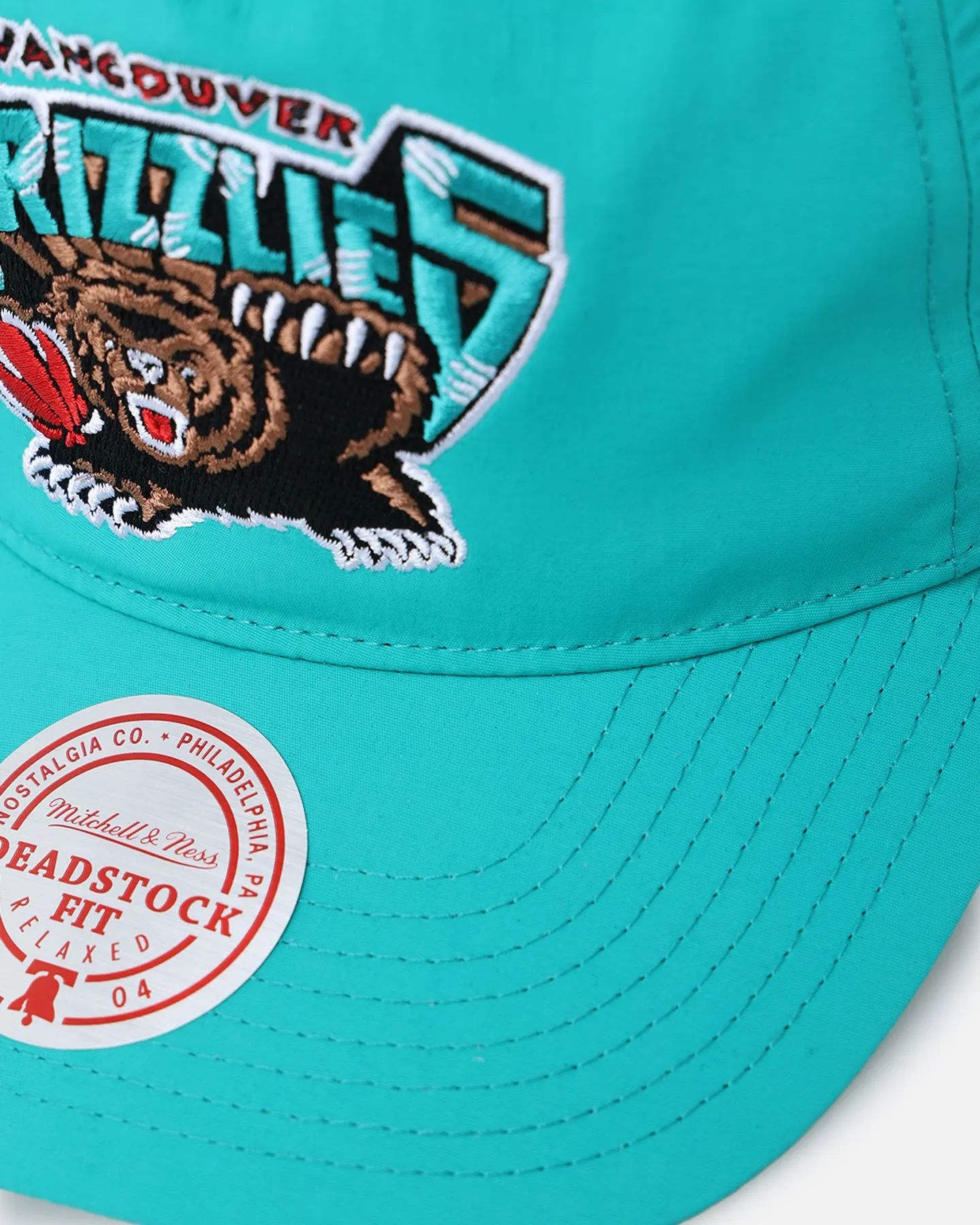 Mitchell & Ness Vancouver Grizzlies Retro Matte Nylon Origins Snapback Teal