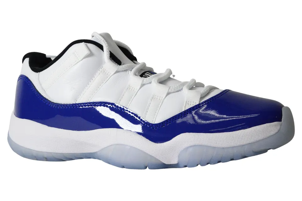 NIKE WMNS AIR JORDAN 11 RETRO LOW "CONCORD SKETCH"